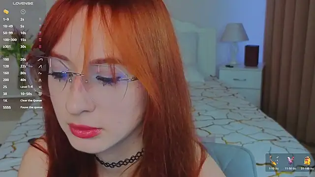 WICKEDEMBER's Live XXX Chat