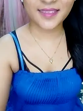 Saumyy Adlı Modelin Canlı XXX Sohbeti