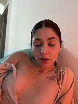 Онлайн чат XXX AnnyCherry_