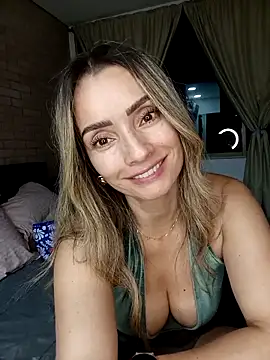 Loly_Horny's Webcam Show