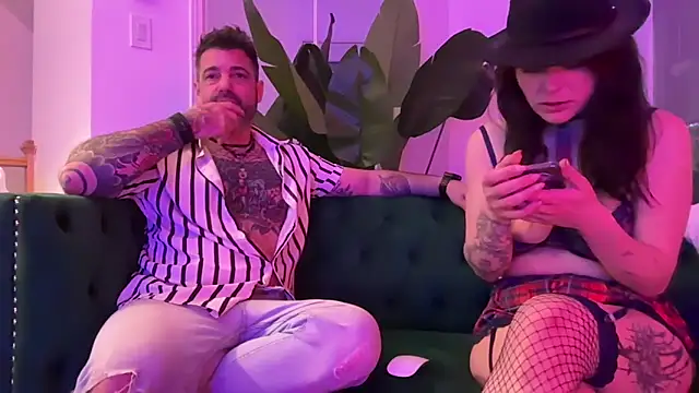 Ardenza: διαδικτυακό σόου στην κάμερα