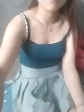 Zara-Lina Pertunjukan Webcam