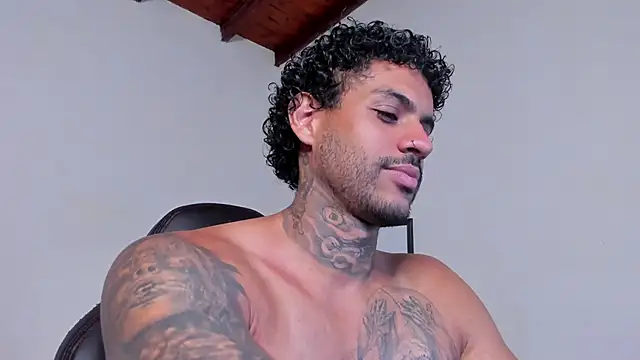 Show de LuigiVitale_1 na webcam