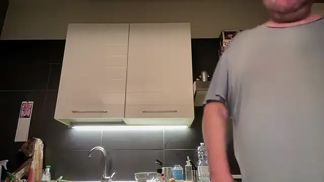 theitalianbear ওয়েবক্যাম শো