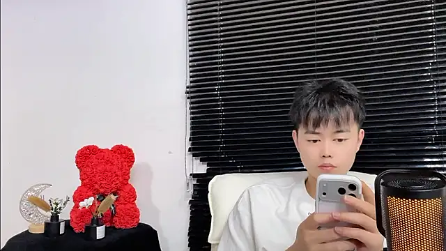 Show webcam de GUCCI-BOY1314