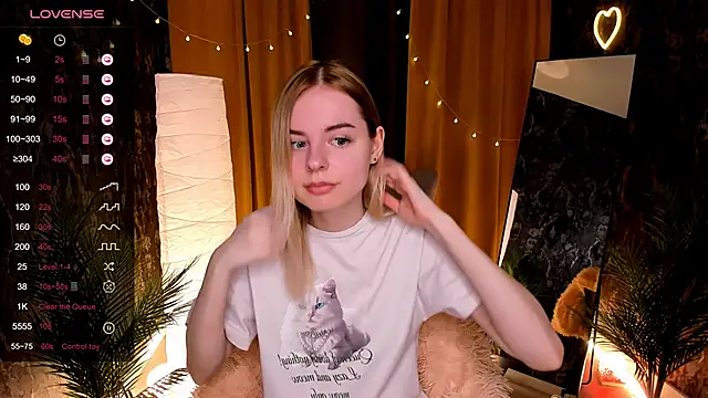 LillianShine Chat XXX in diretta