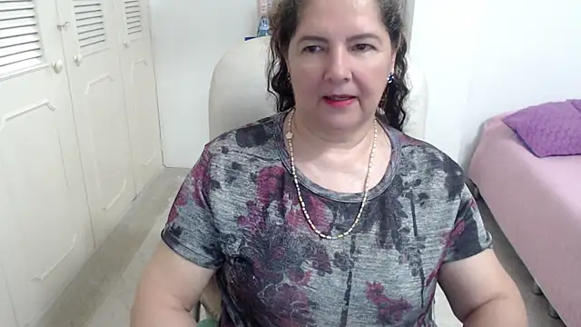 leonela_69n Live XXX chat