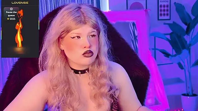 Chatroom XXX en direct de LilithNlsn