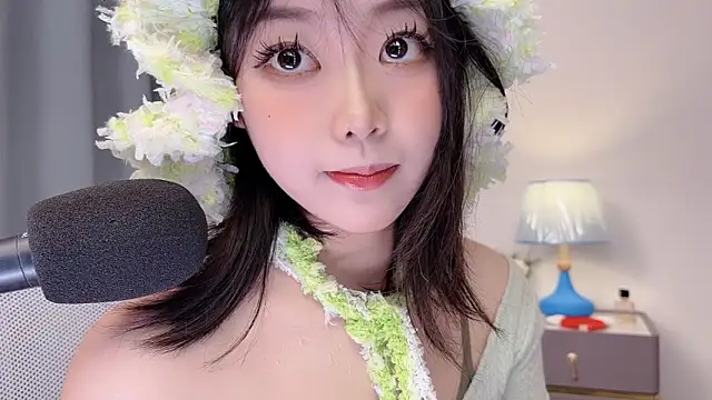 smalldaisyのライブXXXチャット