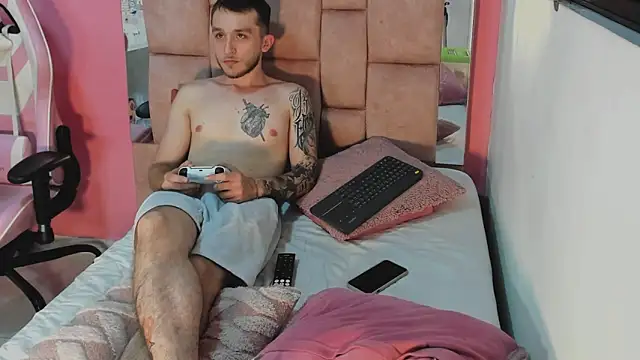 Dylanwhite23_ Adlı Modelin Canlı XXX Sohbeti