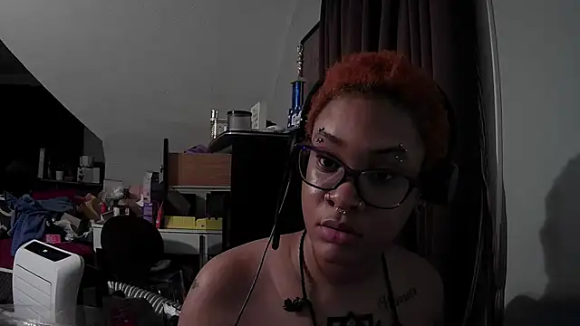 nickytheehawtie's Live XXX Chat