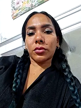 Czat XXX na żywo – Doll_Loren