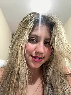 -Adrilux- লাইভ XXX চ্যাট