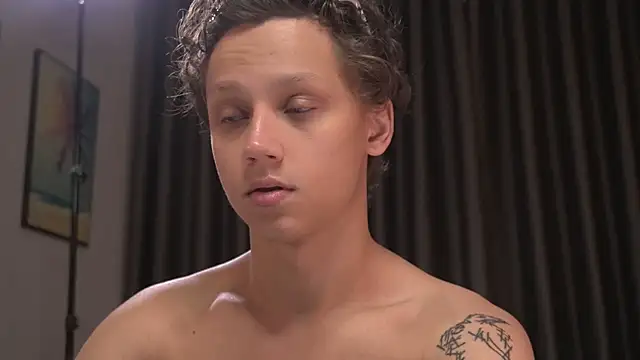 Nicky_neal webkamerás műsora