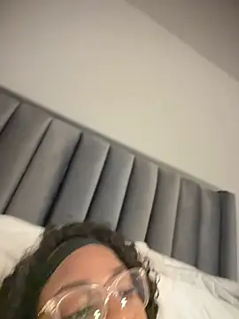 CharlottX 现场XXX聊天