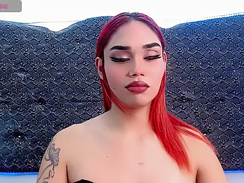 Salome_bichtxx Adlı Modelin Canlı XXX Sohbeti