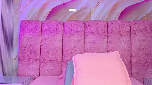 Živý XXX chat emmacurvy