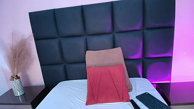 Zamira_TaylorのライブXXXチャット