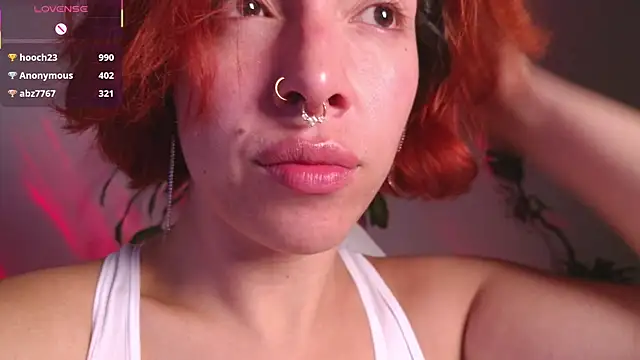 bri_von_dhara__ Show in webcam