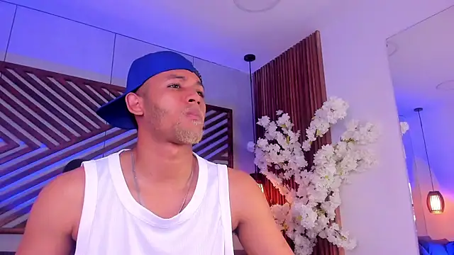 B_Wild ওয়েবক্যাম শো