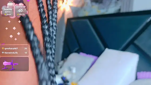 SofiaCopper Adlı Modelin Canlı XXX Sohbeti