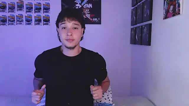 jack_walker190 Show Webcam