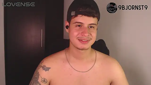 BjornSteel 即時 XXX 聊天