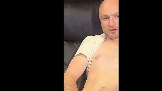 famous1tad webkamerás műsora