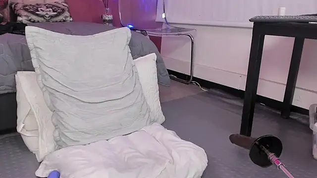 Inndrahot Adlı Modelin Canlı XXX Sohbeti