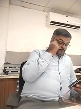 แชท XXX สดของ Desi_Lodo_Gujju_Boy