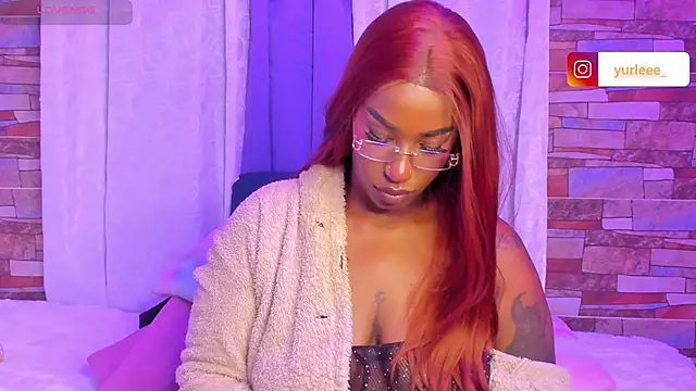 Brandy_brown_ élő XXX-chatje