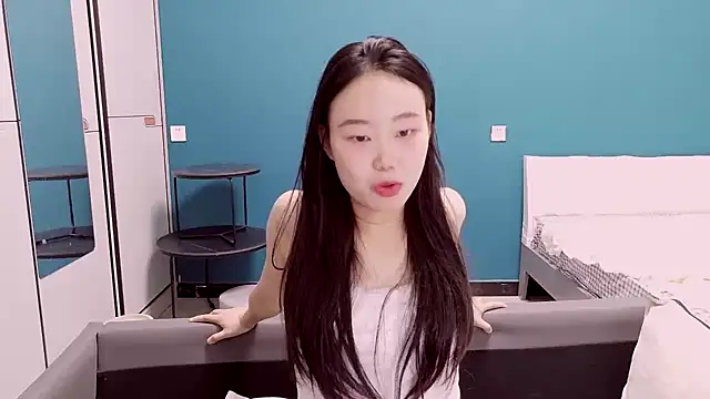 ZHJKS9988 即時 XXX 聊天