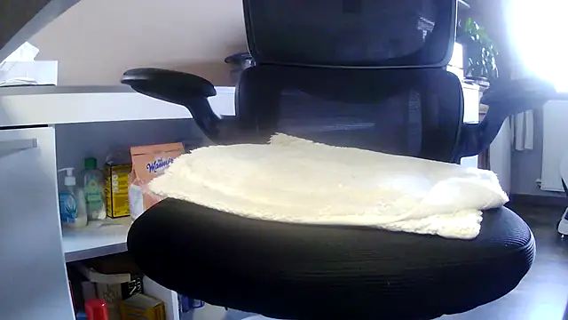 XXX chat uživo modela suedel65