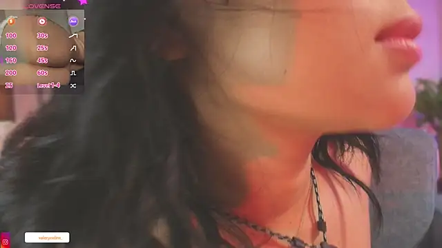 valerycolins: онлайн-секс-чат