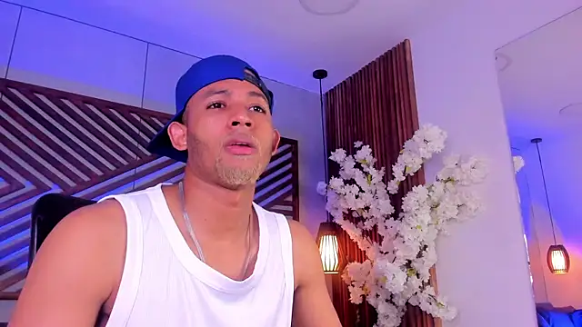 B_Wild লাইভ XXX   চ্যাট