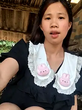 mit0-77's Live XXX Chat