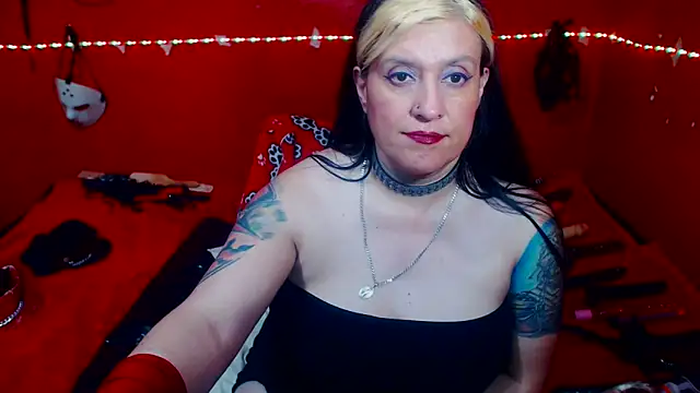 Chatroom XXX en direct de MATURE_Randy