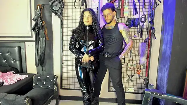 Twisted_Fantasy: онлайн-секс-чат