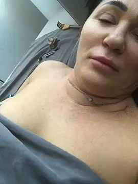 Kleotempt's Webcam Show