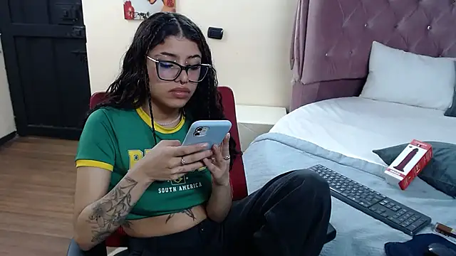 Živý XXX chat Issaa_Tyler