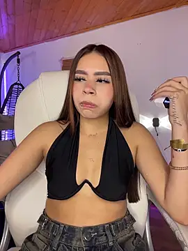 Karina16_pink Live XXX-Chat