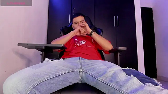 دردشة Liam_Mateo الجنسية المباشرة