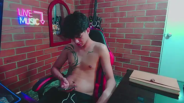 Webkamerová show Kurtt__