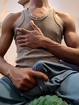 Switcherxxx: διαδικτυακό σόου στην κάμερα