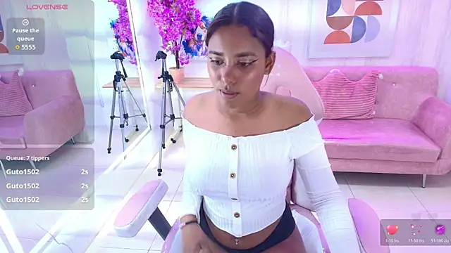 Chatroom XXX en direct de Afrodita_loren