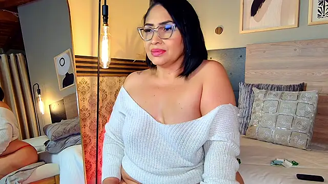 Madissononee live XXX chat