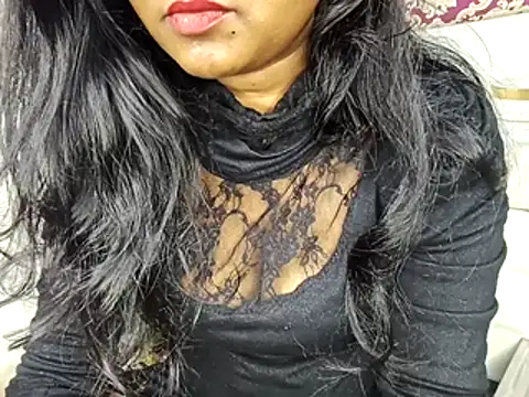 Muktha's Live XXX Chat