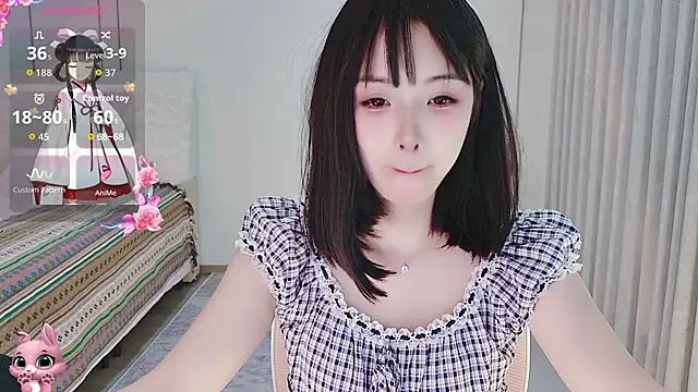 Bella-ox élő XXX-chatje