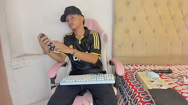 alpha_marcus webkamerás műsora