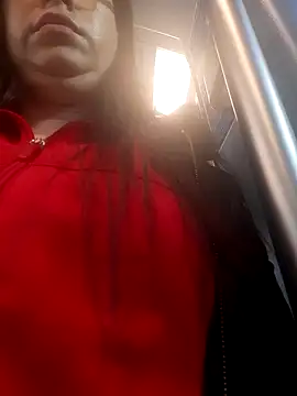 Chat +18 de Tinka-Bella-Privat ao vivo